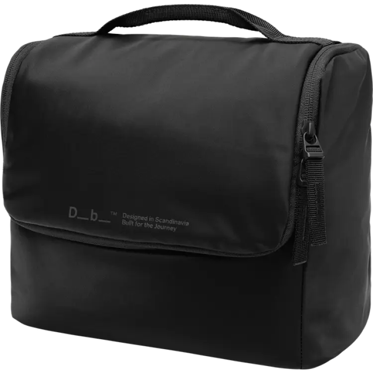 Db Essential Washbag M - Black Out