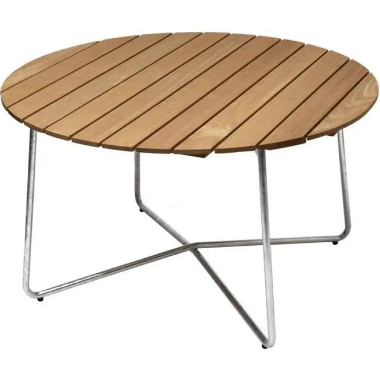 Trädgårdsmatbord