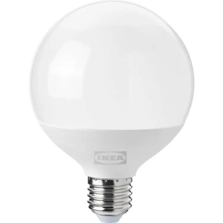 IKEA SOLHETTA LED ljuskälla E27 1521 lumen, dimbar/globformad opalvit, 95 mm